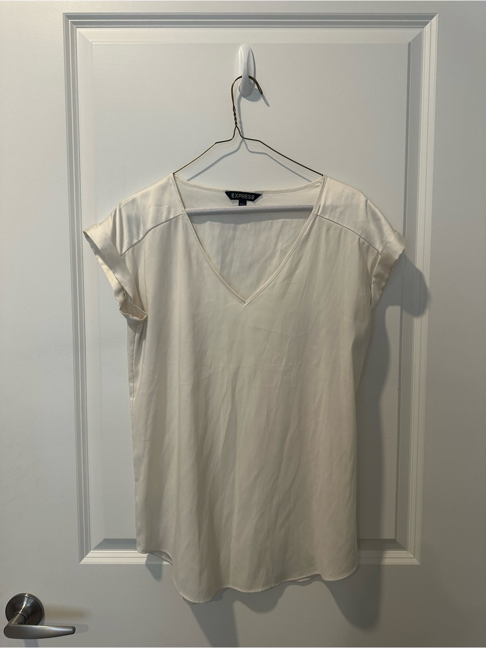 Express Cream V-Neck Cap Sleeve Blouse
